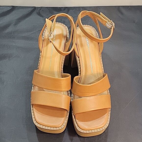BRAND NEW REPORT WMS ZUES BLOCK HEEL DOUBLE STRAP ADJUSTABLE BUCKLE SAND… G1 - Picture 1 of 15